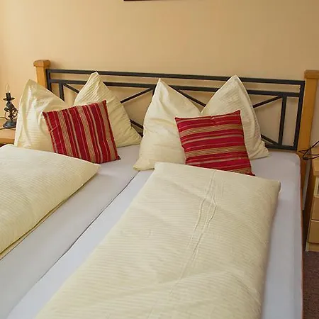 Pensjonat Lindenhof 3*